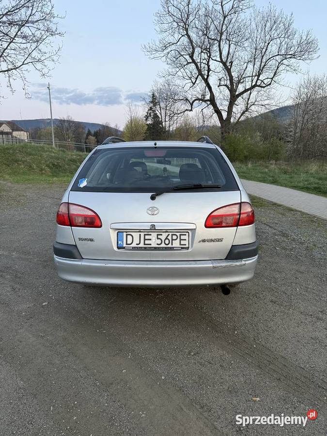 Niezawodna Toyota Avensis dolnośląskie Kowary