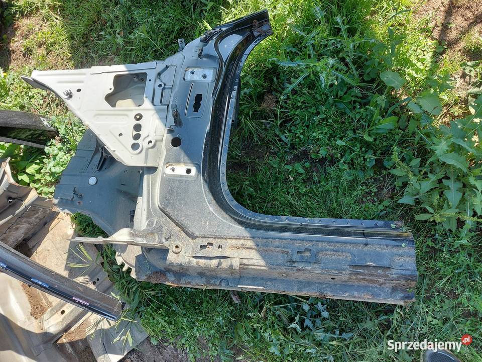 VOLVO V60 II Podłużnica słupek próg przód lewy