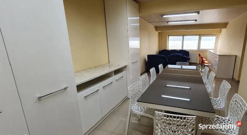 LOKAL HANDLOWO USŁUGOWY Warszawa