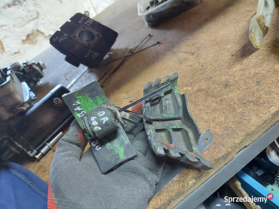 Suzuki DR 600 dr 650 gumy baku zbiornika Jelenia Góra