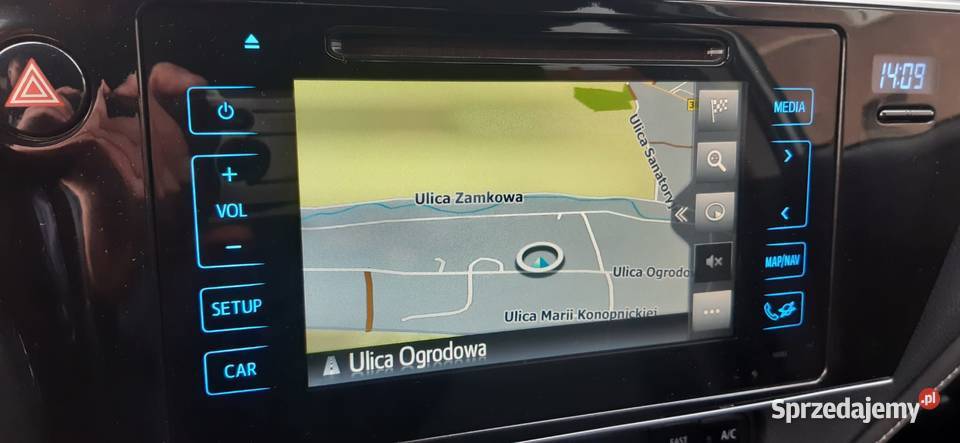 Toyota Auris Toyota Auris 18 VVTi Hybrid garażowany dolnośląskie Pieszyce