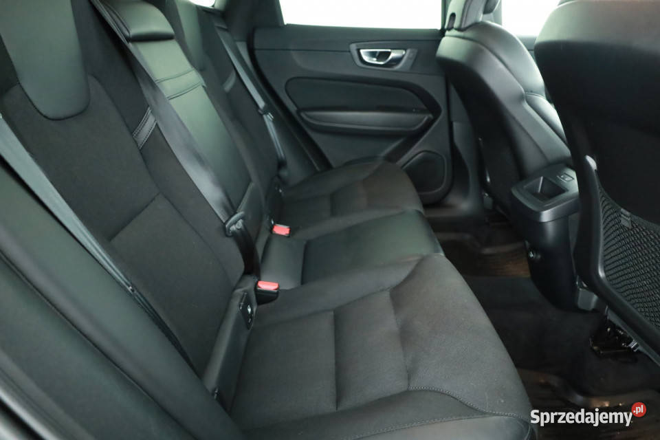 Volvo XC60 B4 AWD nieuszkodzony mazowieckie Piaseczno
