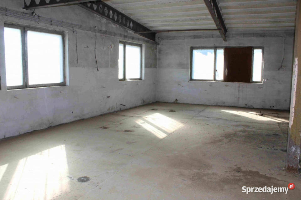 Sprzedam budynek do zaadoptowania na dom beton