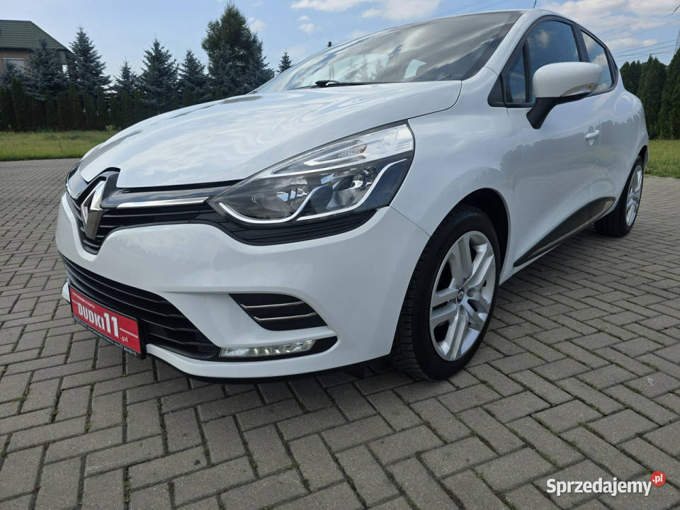 Renault Clio 09tce zarejestrowany jako zabytek
