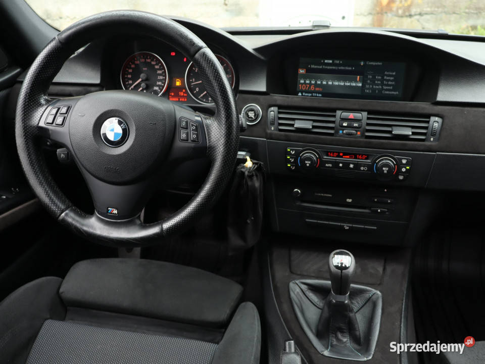 BMW 3 325 xi Sedan / Limuzyna Katowice