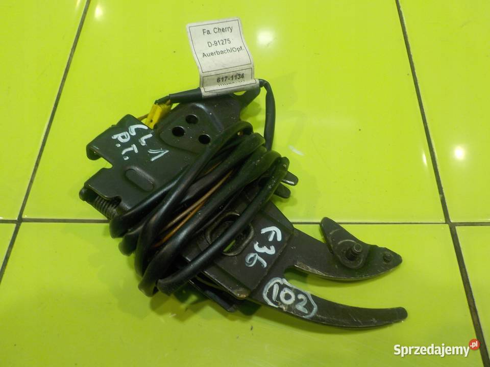 BMW 3 E36 18 B 99r CABRIO 2D zamek dachu prawy Suków