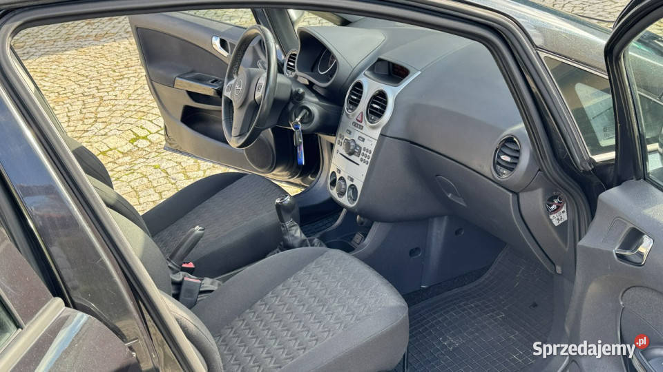 Opel Corsa 14 Benzyna 87 z Niemiec 5 DRZWI LIFT immobilizer Corsa Strzegom