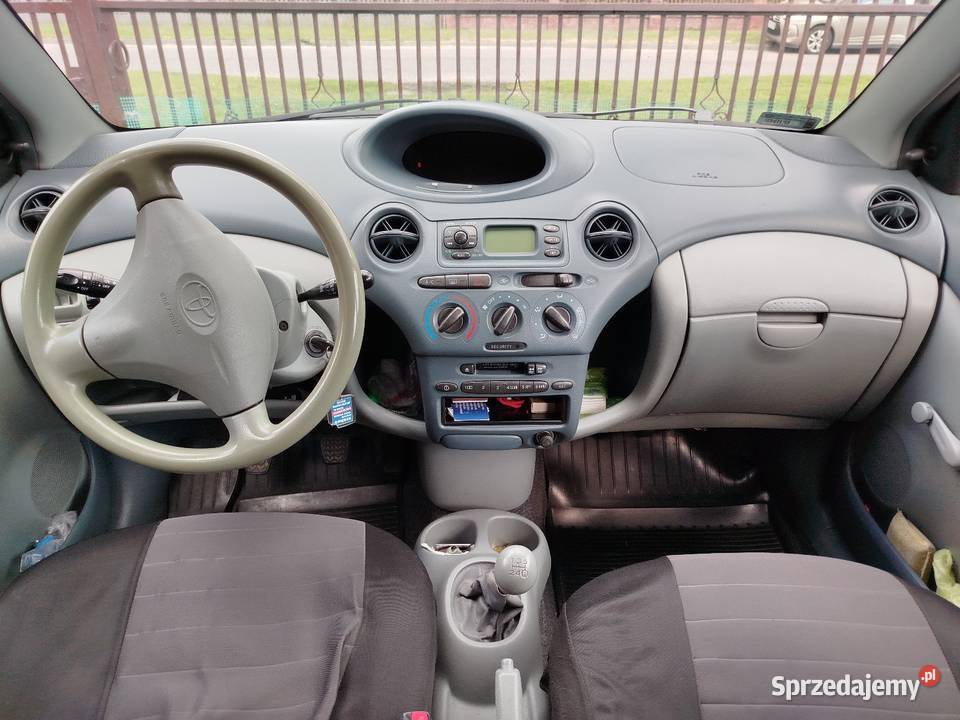 Toyota Yaris 14 D4D Klimatyzacja manualna Pajęczno