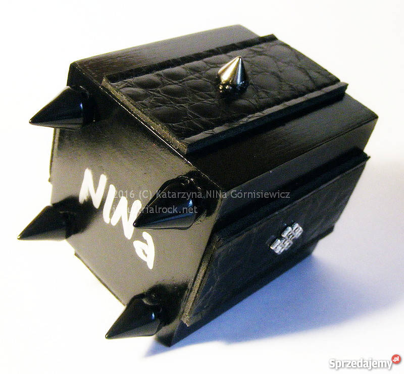 Oryginalny czarny świecznik na tealight ćwieki Kraków