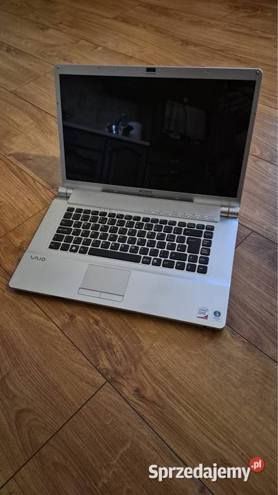 Laptop Sony Vaio Serii FW 16-16.9" Kielanówka