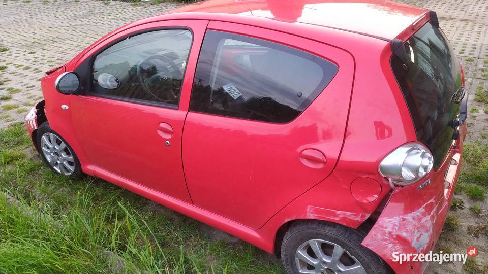 Toyota Aygo 5 drzwi 5d 2007 uszkodzona silnik Aygo lubelskie Biała Podlaska