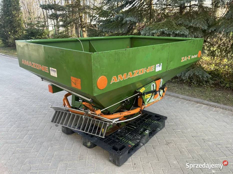 Rozsiewacz do nawozow AMAZONE X Perfect Janów
