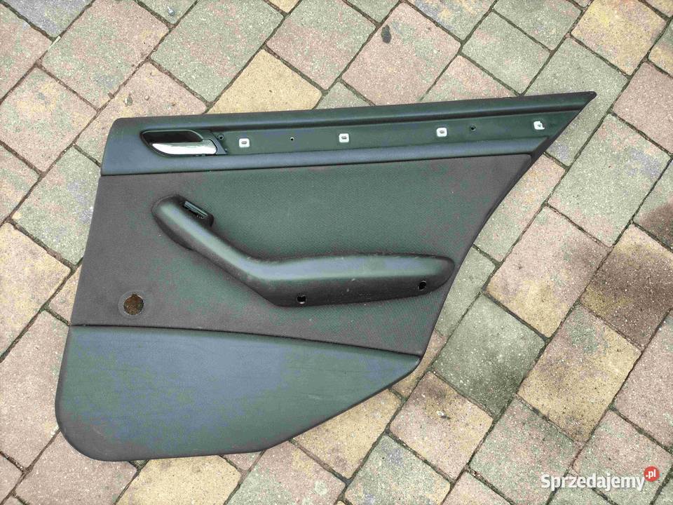 Tapicerka drzwi prawy tył BMW E46 SEDAN TOURING Poręba sprzedam
