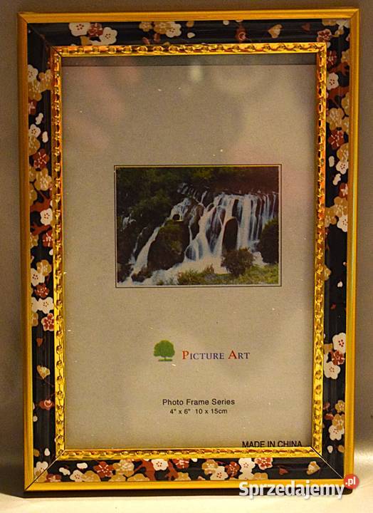 Ramki na zdjęcia w kolorze złotawym z motywem Chełmno