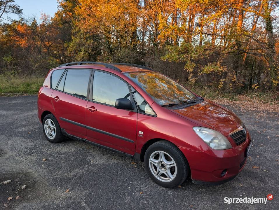 Toyota Corolla Verso 16 Rok produkcji 2003 Katowice