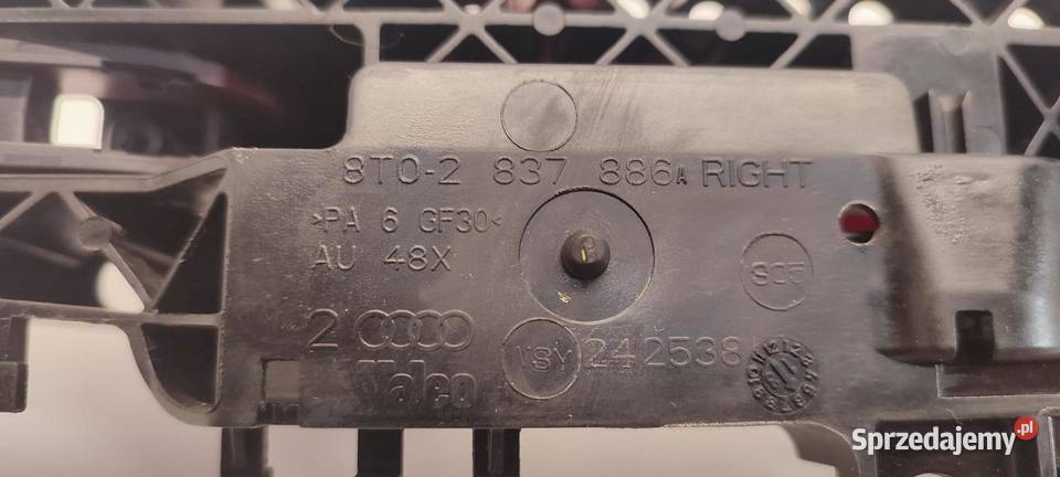 AUDI A4 B8 KLAMKA DRZWI PRAWY TYŁ 8T0837205A Klamki sprzedam