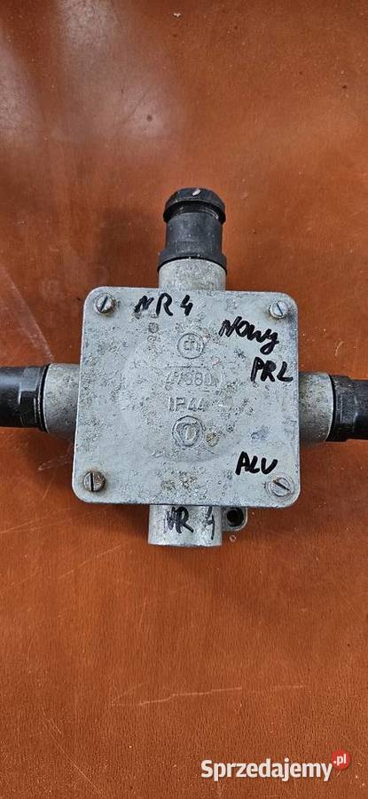 Nowa używanaAluminiowa rozeta włącznik z epoki Barlinek