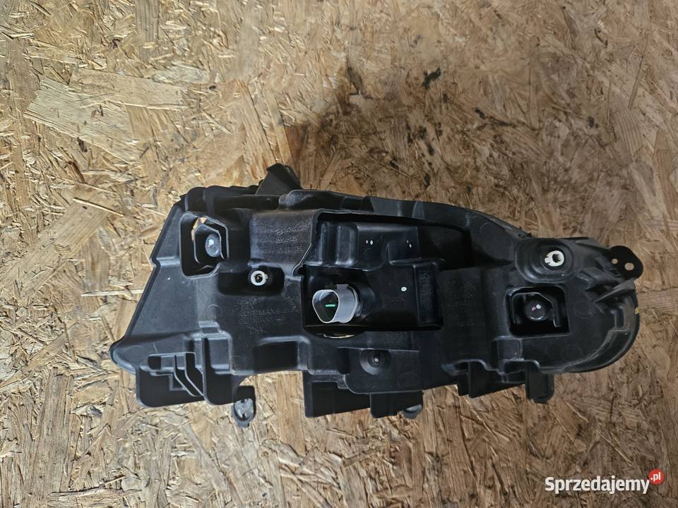 HYUNDAI I40 LIFT HALOGEN LED DRL LEWY 922013Z5 osobowe Pozostałe Warszawa