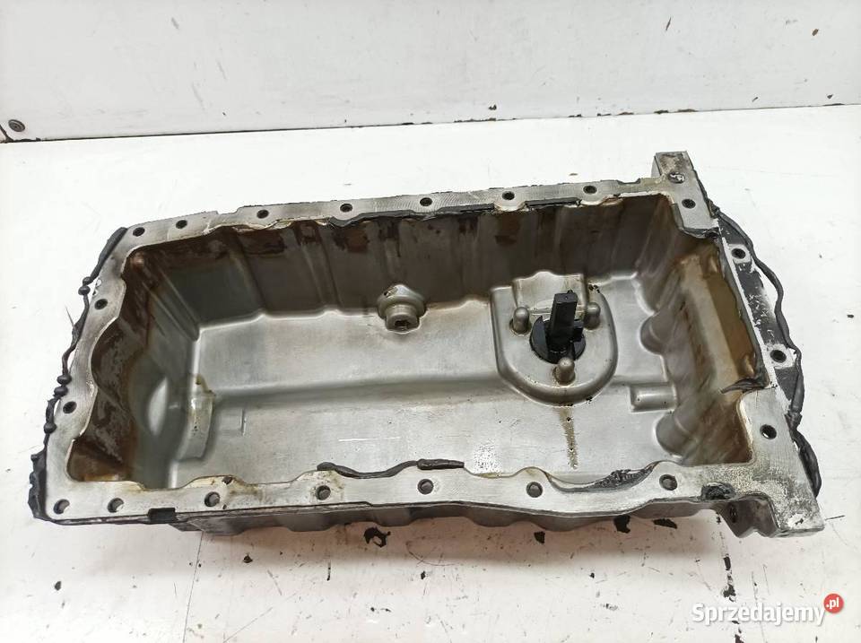 MISKA OLEJOWA 06A103603R 16 8V Skoda Octavia II