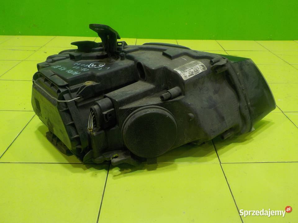 AUDI A5 8T SLINE 20 TFSI 10r 5D lampa lewa przod osobowe Suków
