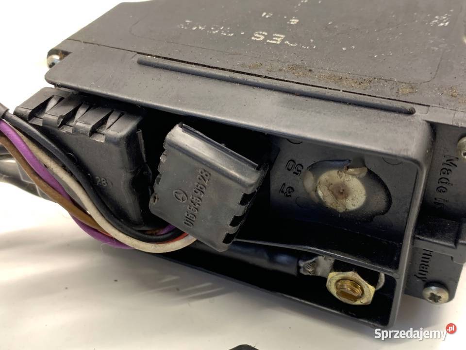 PRZEKAŹNIK ŚWIEC ŻAROWYCH MERCEDES W201 20 75