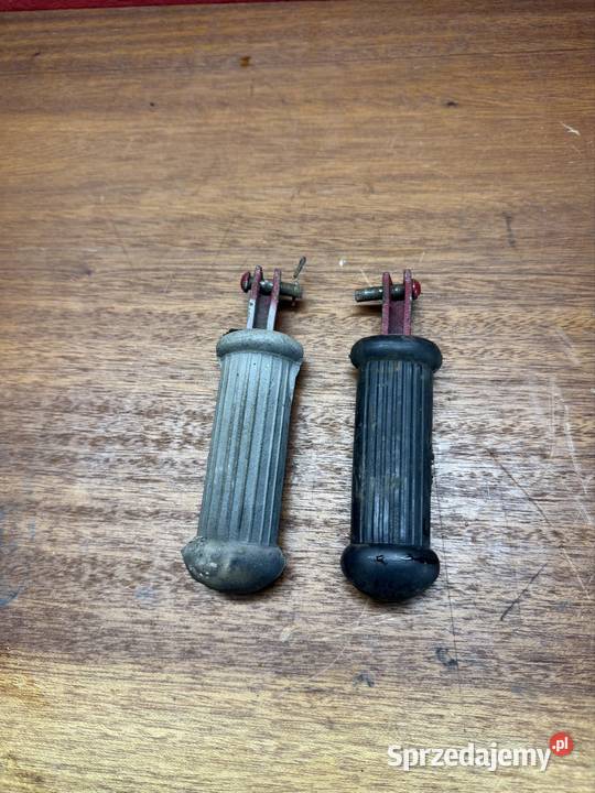 Stopki podnóżki pasażera Romet Ogar 200 205 Gidle