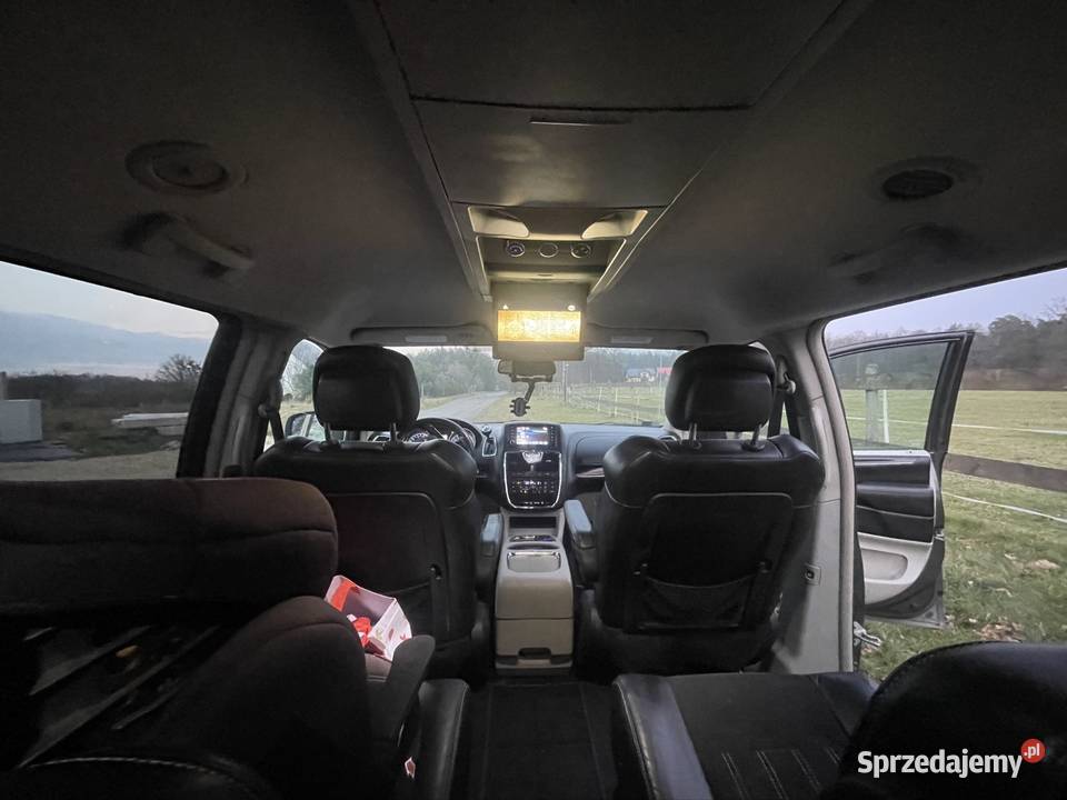 Chrayslera Town Country 36 bp gaz lakier metallic Town & Country Jankowice