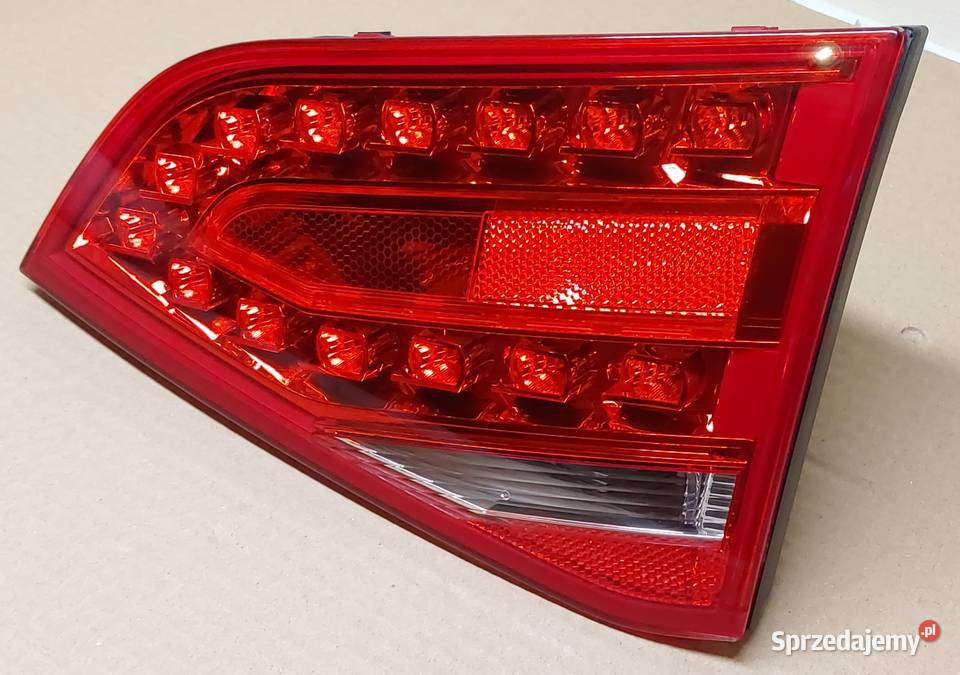 LAMPA TYŁ PRAWA W KLAPE AUDI A4 B8 0811 SEDAN Mielęcin