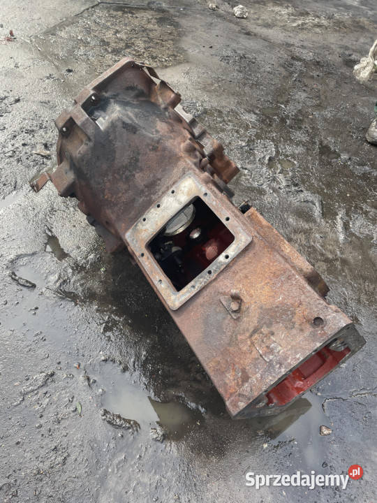 Holland 8160 obudowa skrzyni biegów 5164693 Jastrzębniki sprzedam