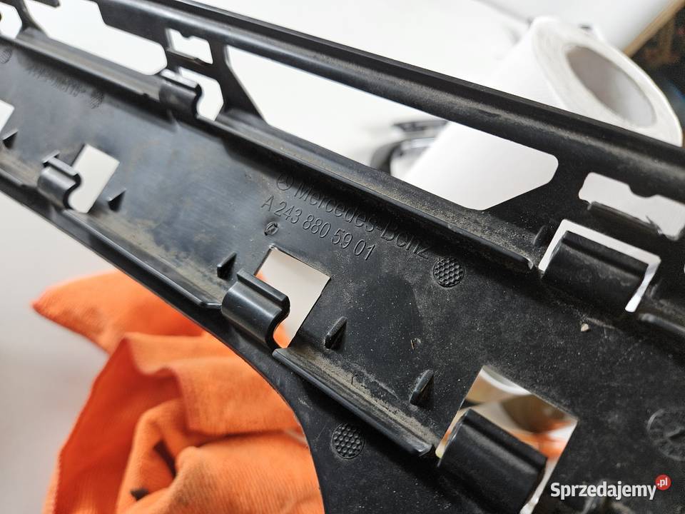 MERCEDES EQA AMG ŚLIZG ZDERZAKA TYŁ TYLNY Międzychód