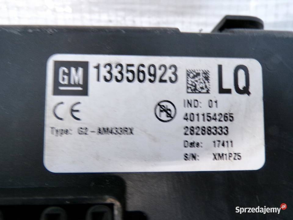 OPEL MERIVA B SKRZYNKA BEZPIECZNIKÓW 13356923