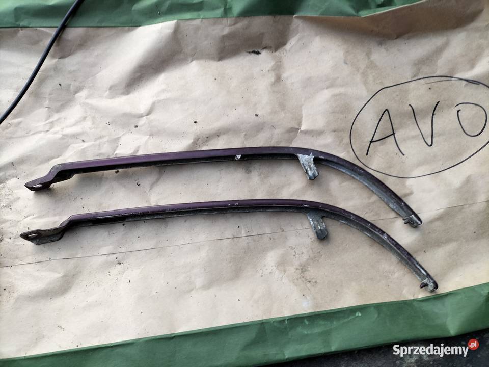 AUDI 80 B4 80B4 LISTWA POD LAMPE REFLEKTORA Kamień-Kolonia