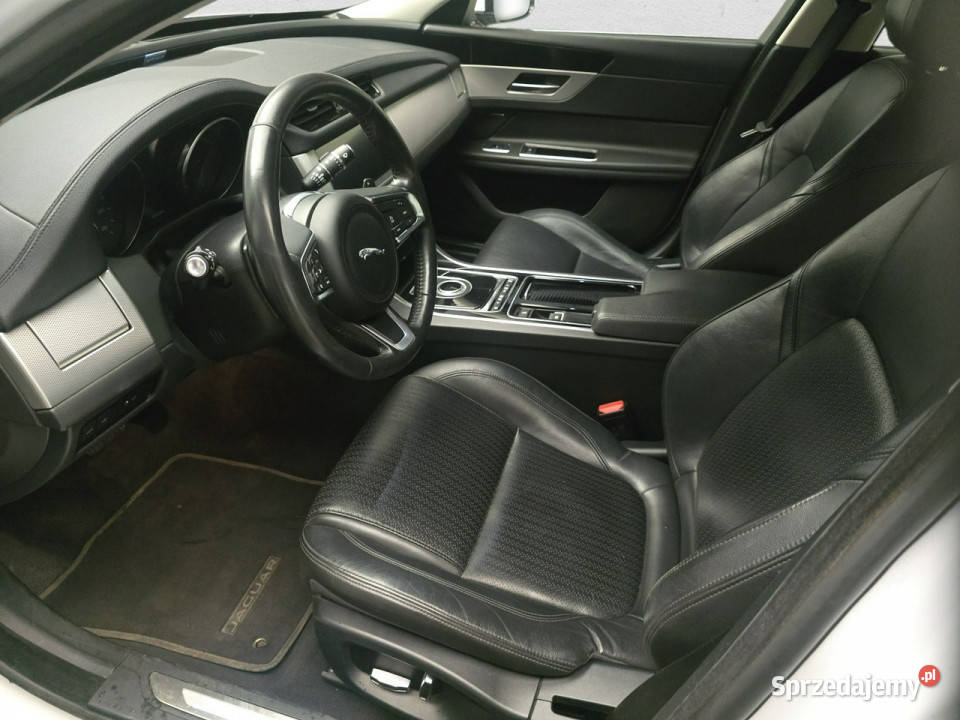 Jaguar XF Poleasingowe ECR X260 2015 Rok produkcji 2019 Komorniki