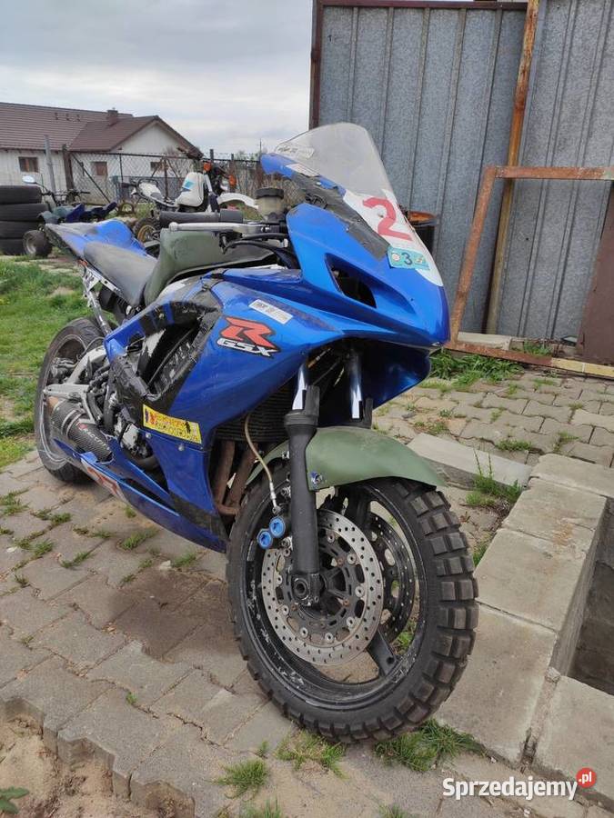 Yamaha R6 baza na tor Poznań
