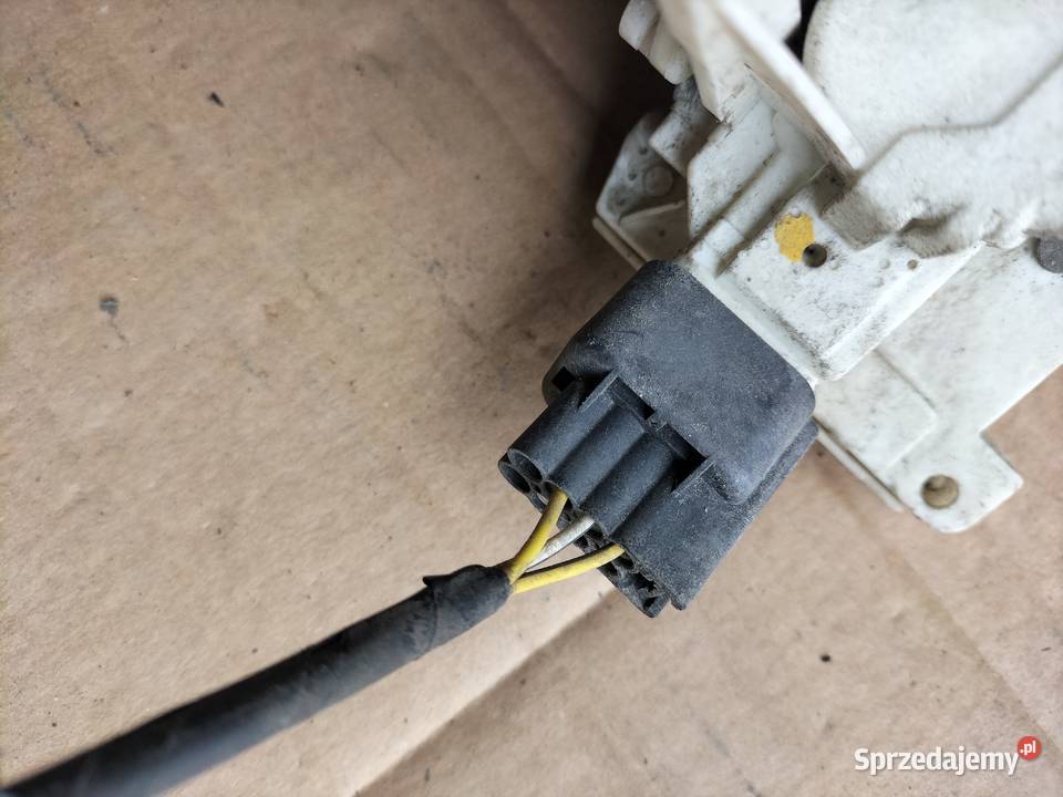 FORD MONDEO MK2 ZAMEK DRZWI PRAWY TYŁ TYLNY Kamień-Kolonia