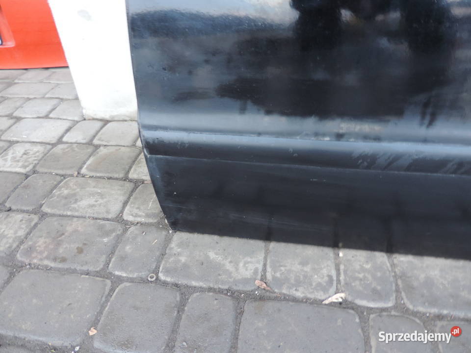 AUDI A4 B5 KOMBI DRZWI LEWE TYLNE sprzedam