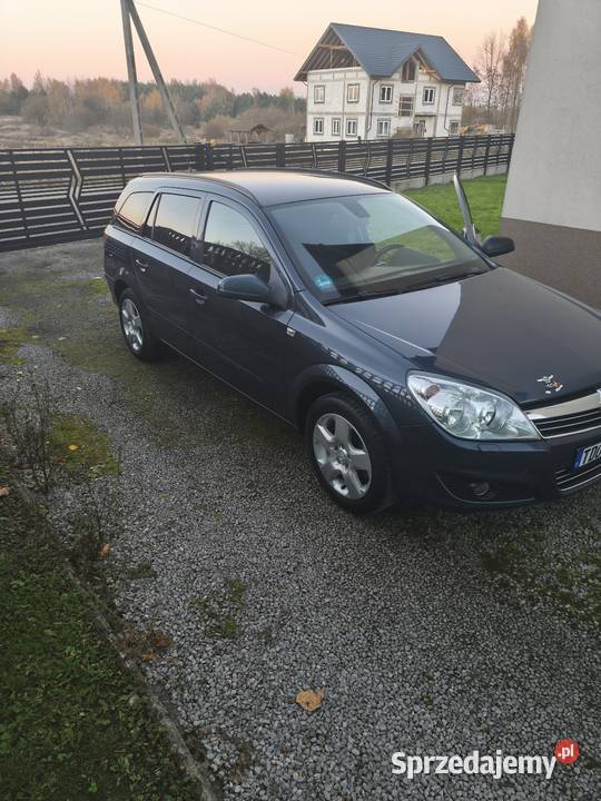 Sprzedam świeżo sprowadzony opel astra h lift 4/5 Astra Koziegłowy
