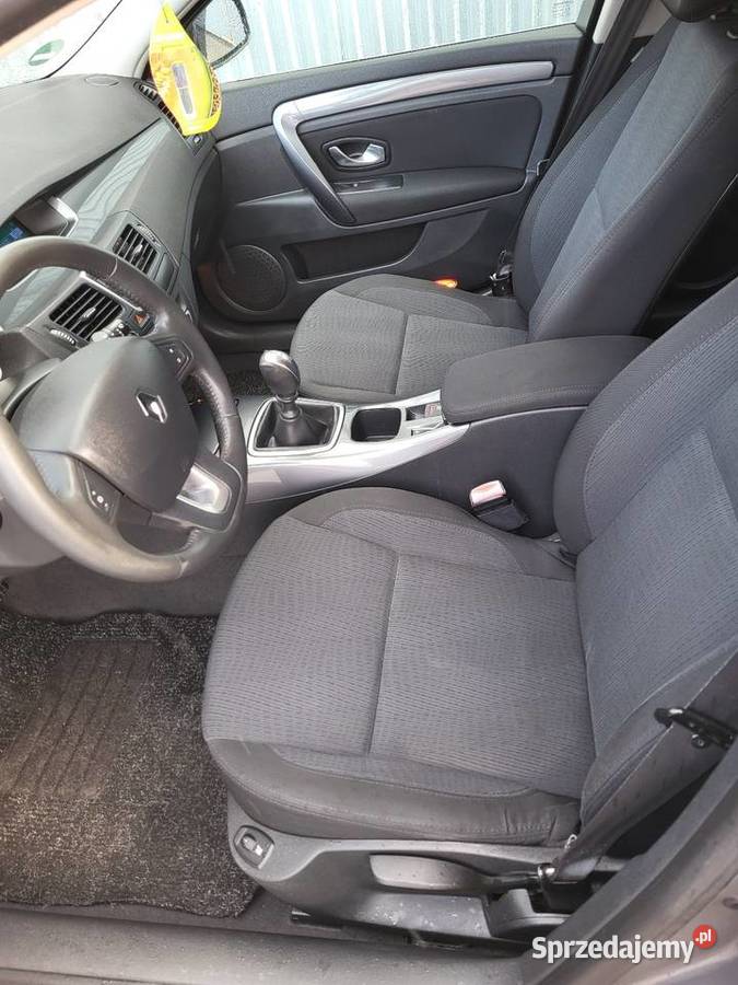 Renault Laguna III 2011r 140 benzyna 145218 Józefów