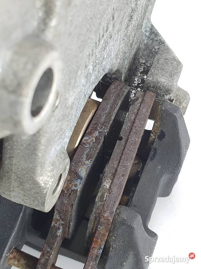 Zacisk Hamulcowy Tyl Klocki Jarzmo Suzuki Zaciski Łódź sprzedam