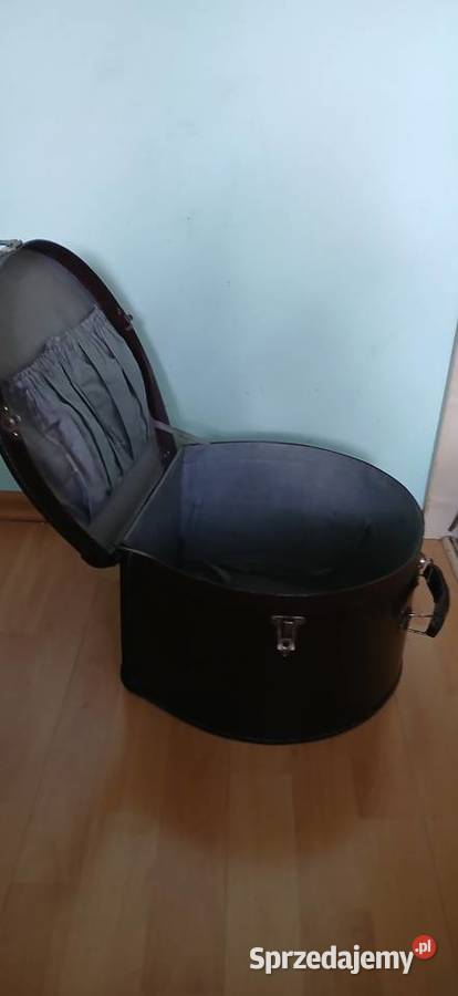 Stary kufer na kapelusze Nakrycia głowy Kraków sprzedam