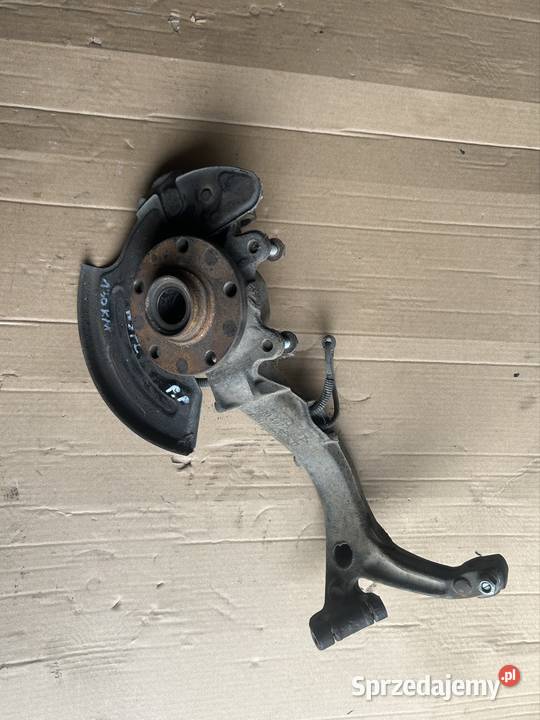Zwrotnica prawy przód Passat b5 fl 19tdi 130 Bydgoszcz