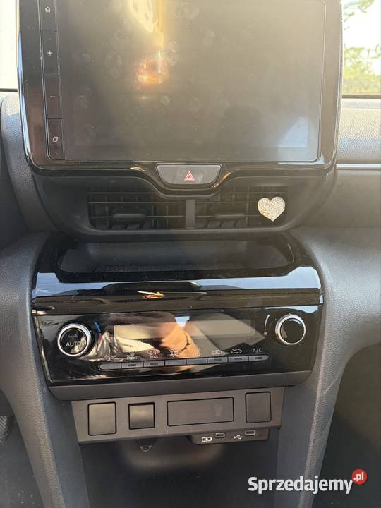 Toyota Yaris Cross Salonowy 4/5