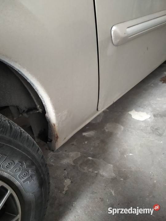 728729238 Town & Country
