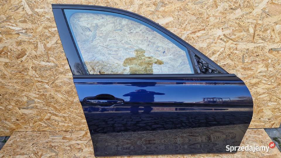 BMW F30 LIFT SEDAN DRZWI PRZÓD PRAWY PRAWE WA89 osobowe wielkopolskie Słowikowo