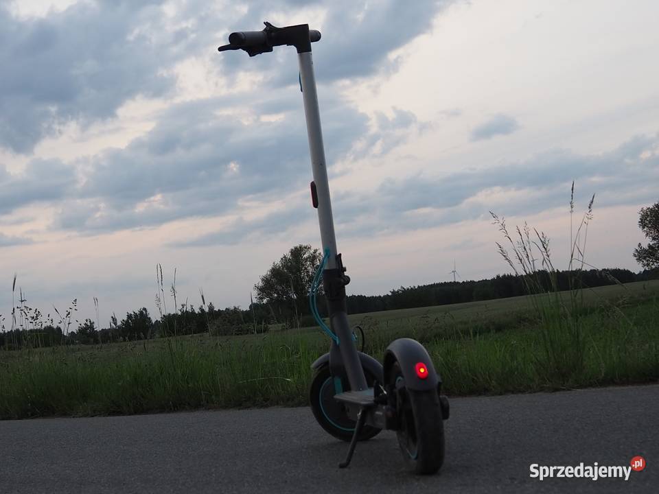 Hulajnoga elektrycna motus scooty 10 lite OPIS