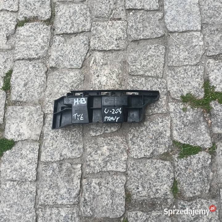 A2048800203 W204 ŚLIZG ZDERZAKA PRAWY TYŁ Karoseria