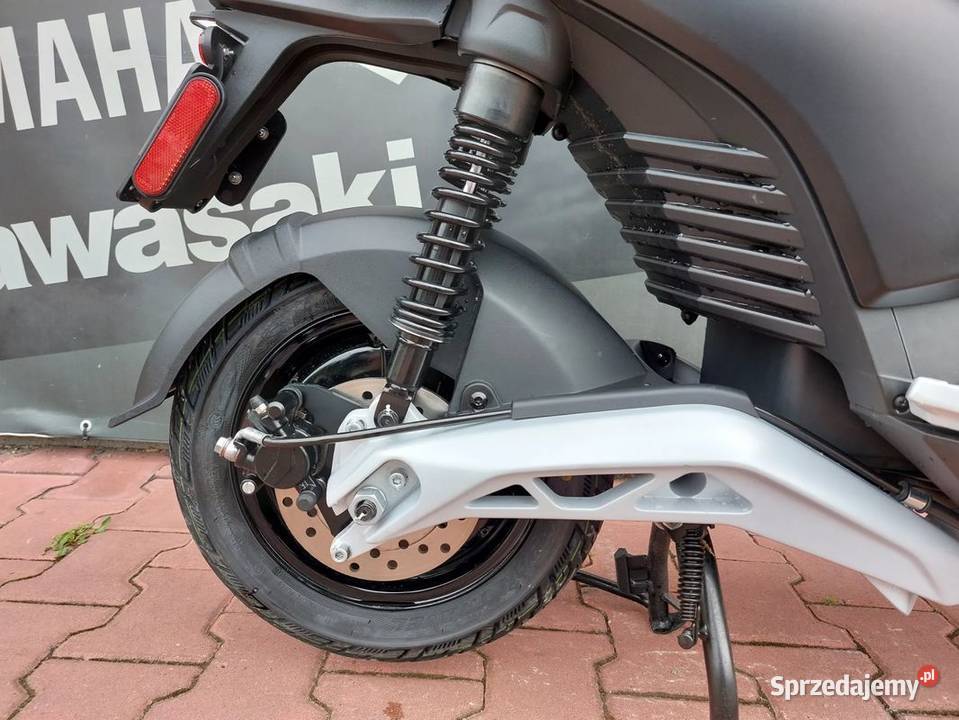 Piaggio One 2022