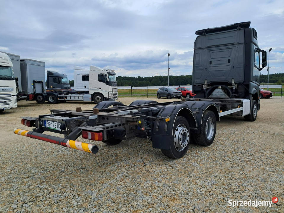 Mercedes Actros Komorniki