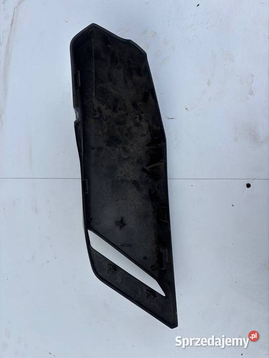 WLOT OWIEWKA BOCZEK PRAWY YAMAHA MT 125