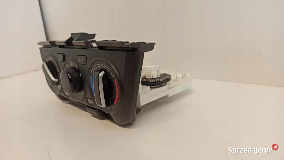 SUZUKI SWIFT MK8 PANEL KLIMATYZACJI 74400A52R0 osobowe sprzedam